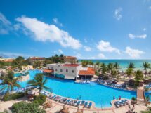 AR_Can_ MarinaPool_OceanView copia